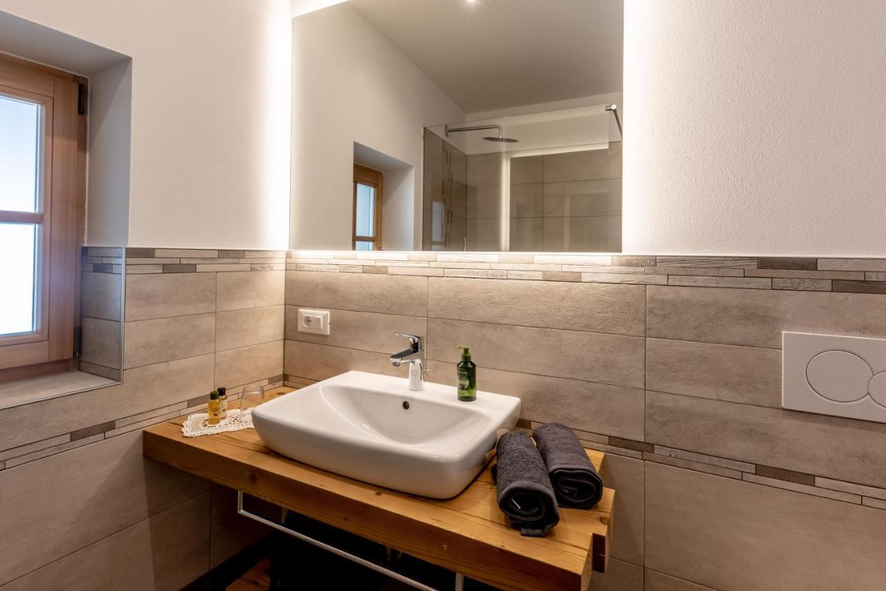 Oberpruenst Hof - App. St. Luis Apartment Plazzoles Bagian luar foto